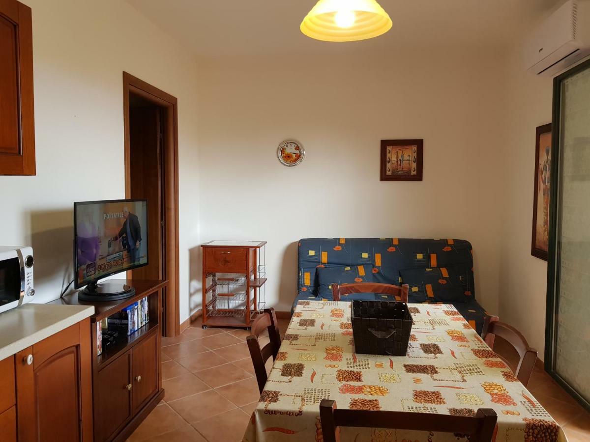 Apartament Borgo Lu Canali Da Gavino Badesi Zewnętrze zdjęcie