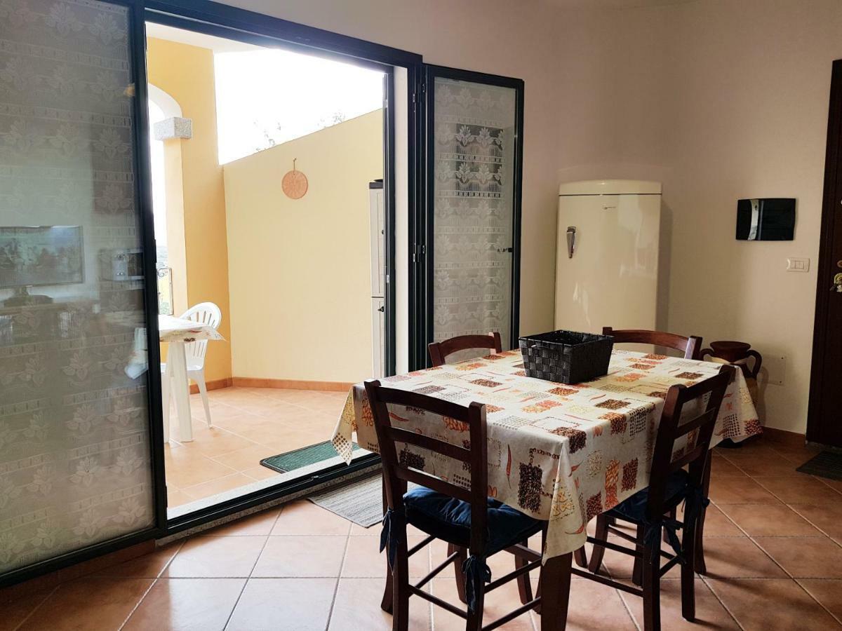 Apartament Borgo Lu Canali Da Gavino Badesi Zewnętrze zdjęcie