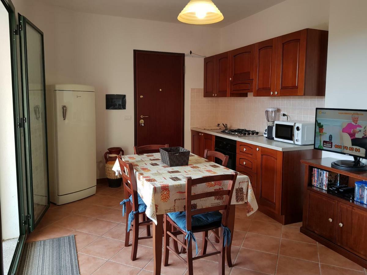 Apartament Borgo Lu Canali Da Gavino Badesi Zewnętrze zdjęcie